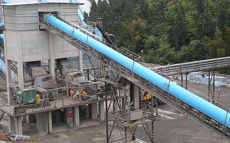 Ligne de concassage de gangue de charbon colombienne d'une capacité de 300 tonnes par heure