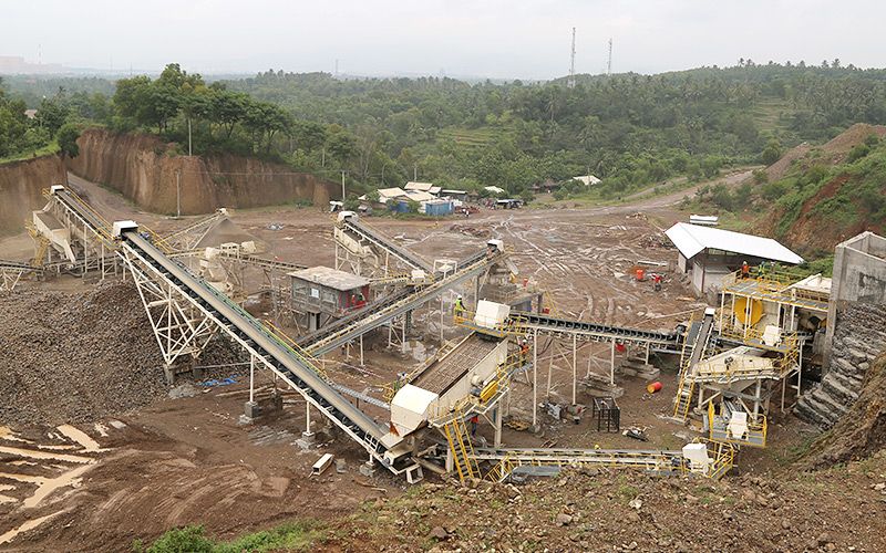 Ligne de concassage et de fabrication de sable de galets de rivière en Malaisie avec une production de 350 tonnes par heure